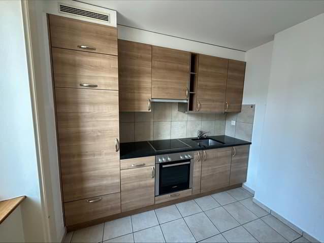 Appartement 3 pièces lumineux avec balcon à La Chaux-de-Fonds