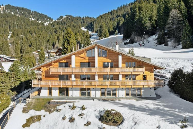Seltenes Duplex mit Garten, Ski-in & Ski-out, atemberaubender Blick!