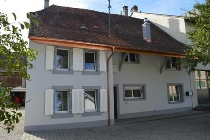 Charmante maison villageoise contiguë