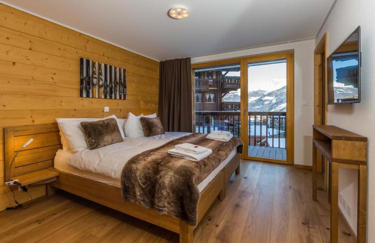 Les Rahâs – A quality alpine village apartment residence in one of the most beautiful high altitude valleys in the Alps.A development of quality, serviced rental apartments o …