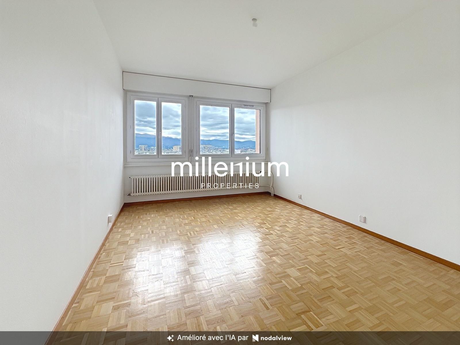 Duplex de 6 pièces situé au 9ème étage à Onex