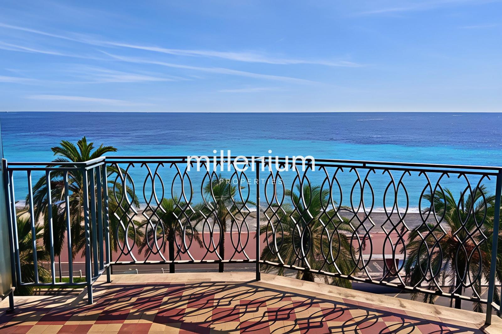 Appartement sur la Promenade des Anglais à la vue panoramique