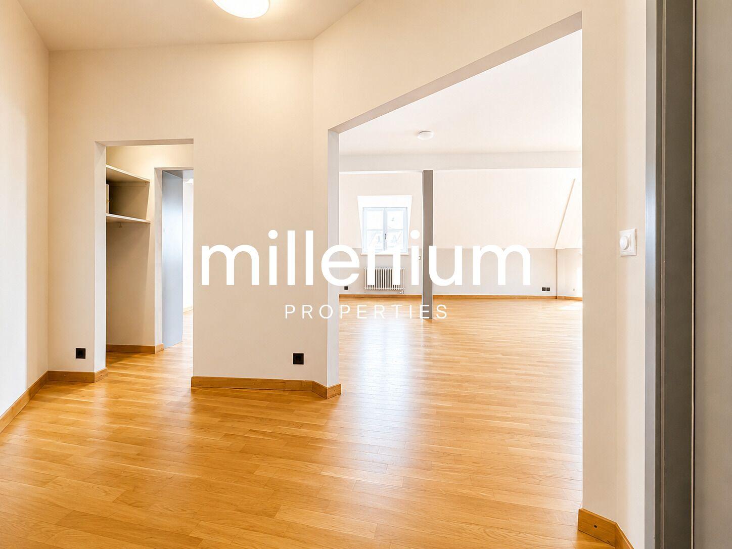 Magnifique appartement 5P en attique