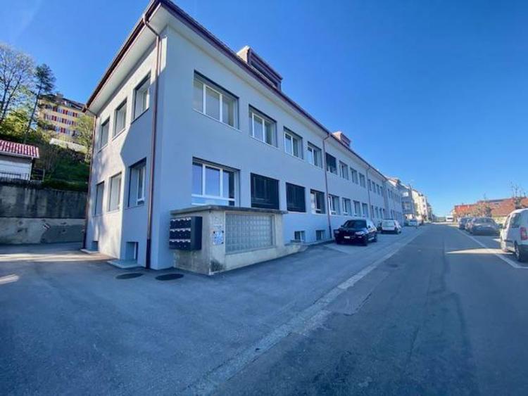 À saisir! vente en bloc, ou séparément, 8 lots dont 7 loués, dans un immeuble en PPE de 13 lots
