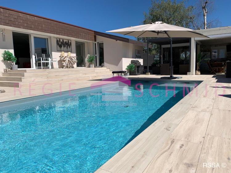 House for sale in Genolier, Switzerland