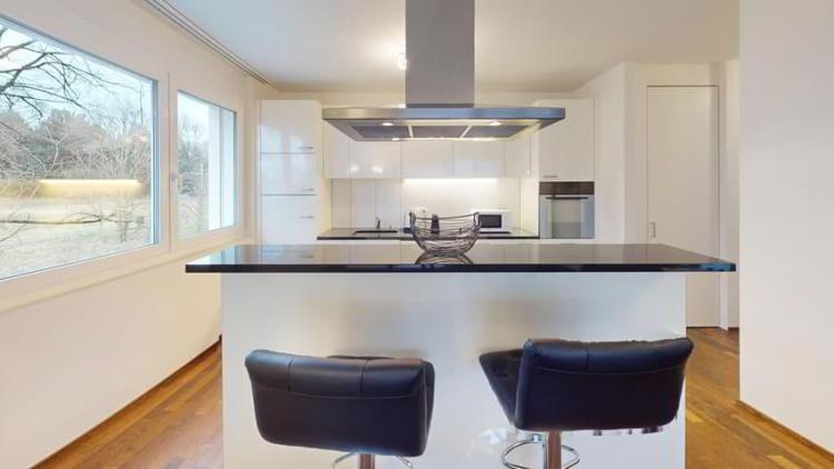 Elegant 3-bed furnished apartment with balcony in Morges