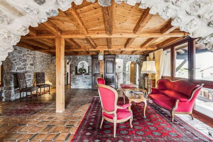 Maison contiguë 7.5 pièces