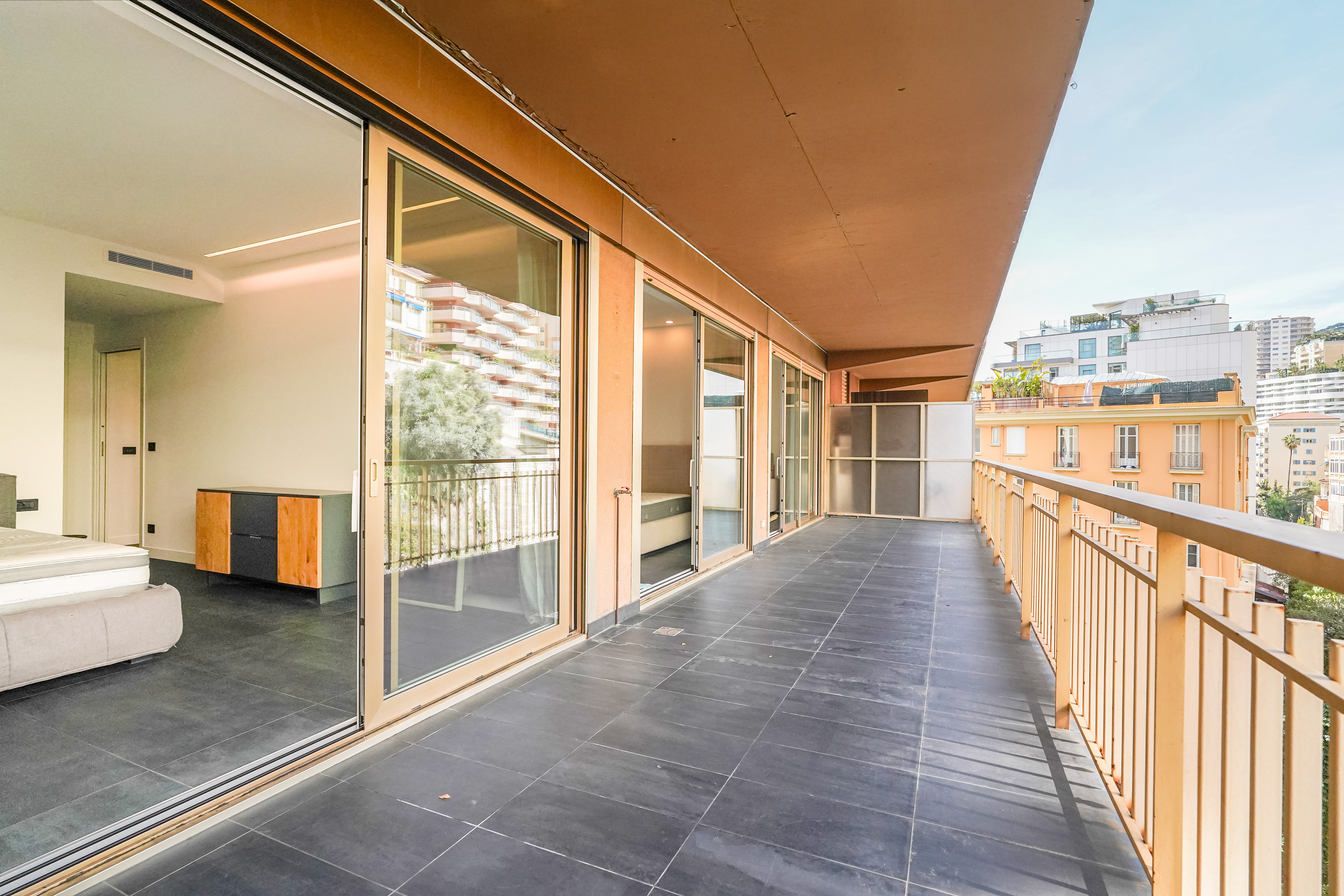 1wWGm_terrasse-ouest-4-pie-ces-panorama-1742911687.jpg