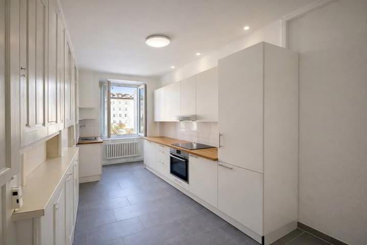Spacieux et Charmant Appartement avec Grand Balcon !