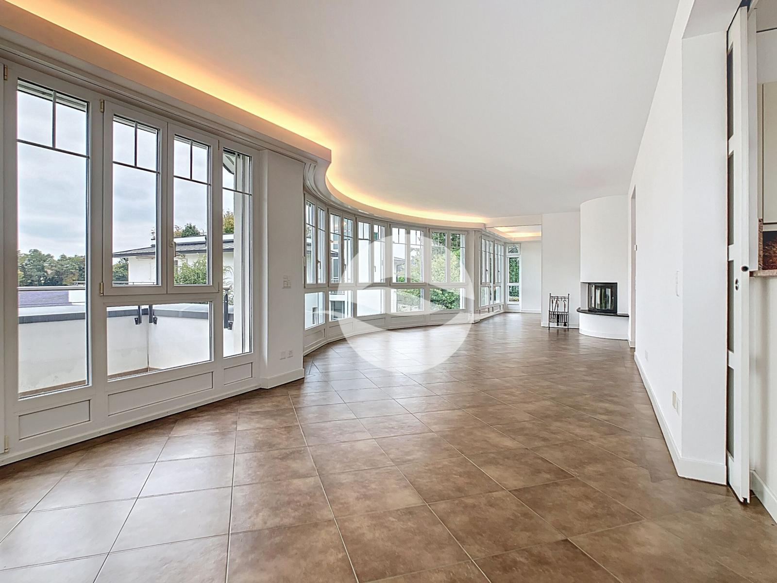 Attique avec terrasse privative sur le toit