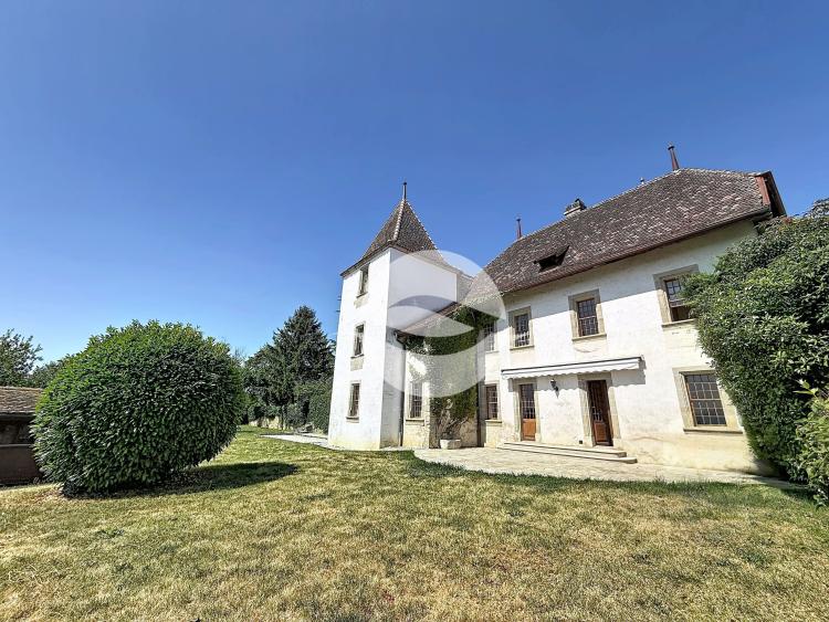 Duplex de 6,5 pièces avec grand jardin