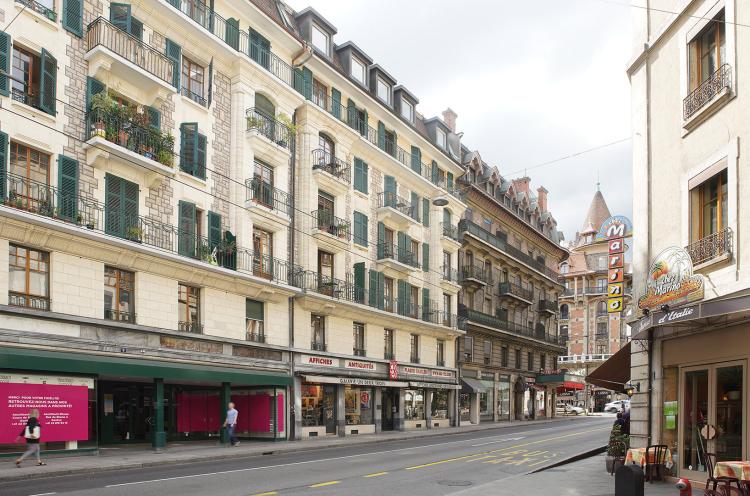 Rue des Eaux-Vives 4
