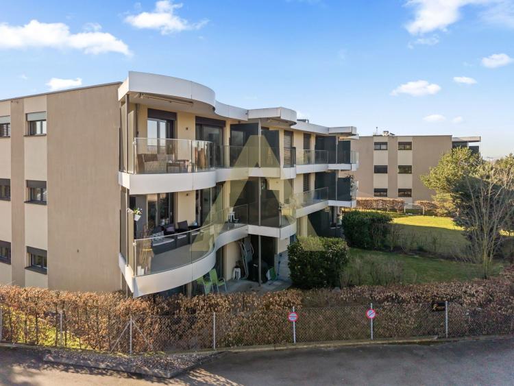 Confortable et contemporain appartement proche du lac