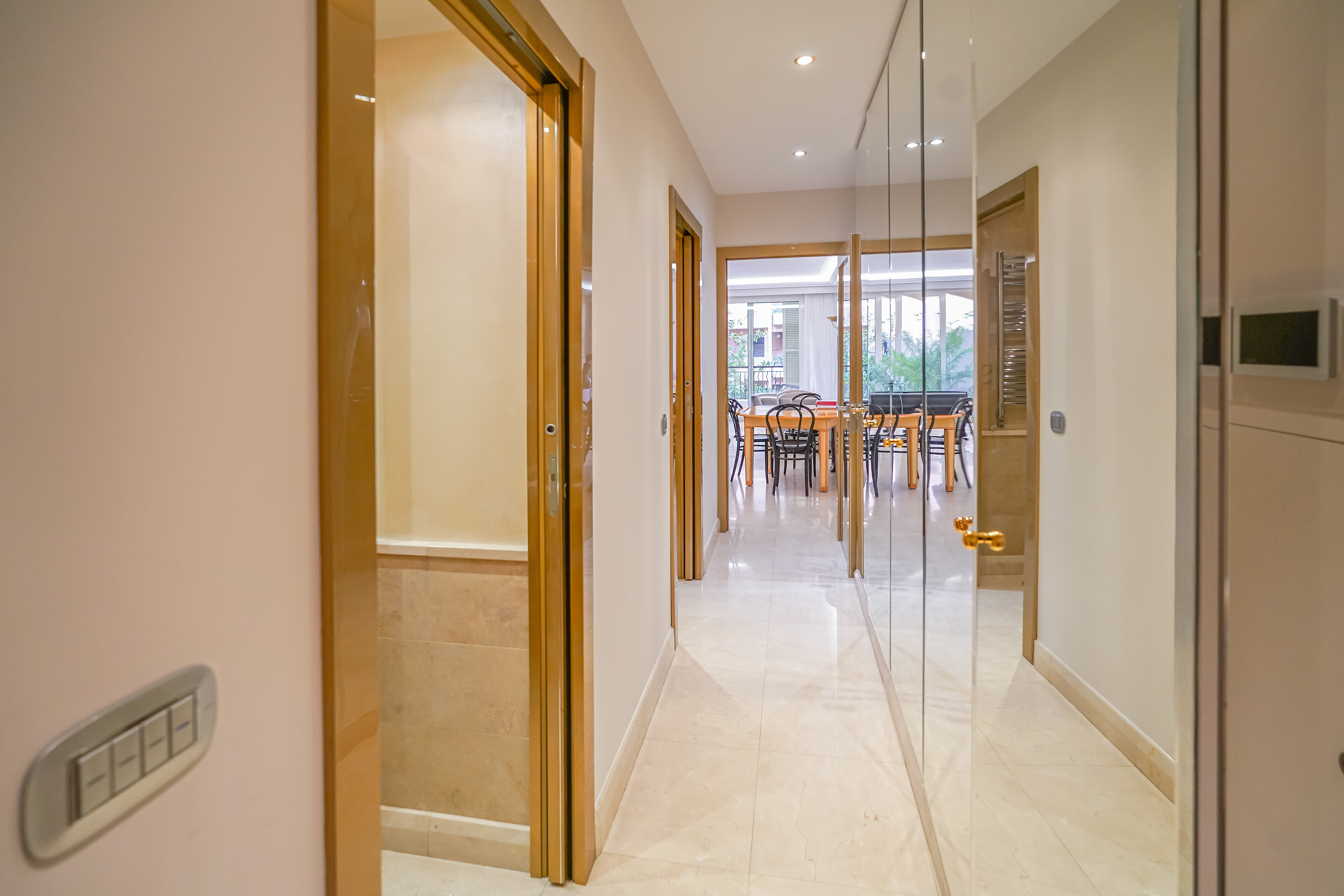 2YL3l_entre-e-barnes-valeri-agency-monaco-1775828876.jpg