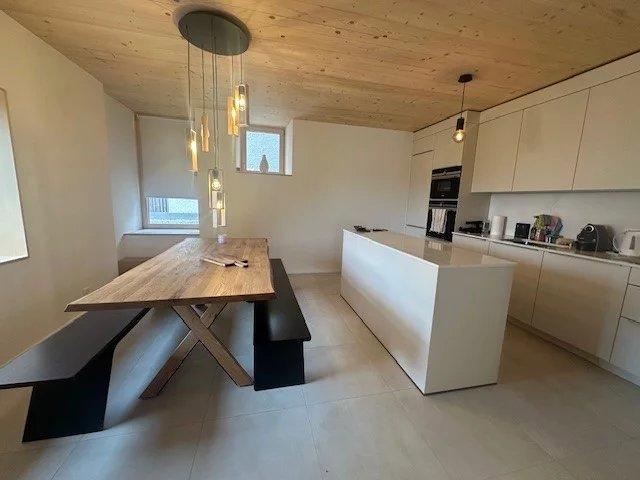 Superb 4.5-room duplex apartment in a fully renovated building