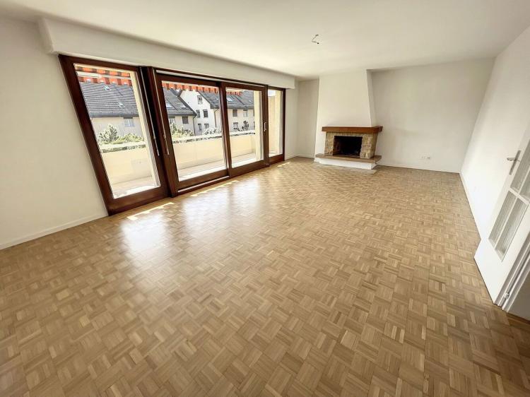 Spacieux appartement de 5 pièces à Pully