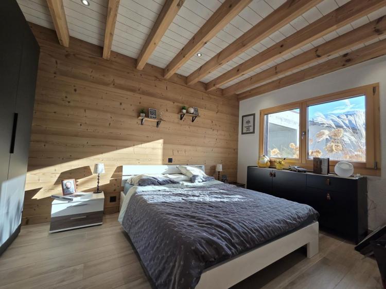 Standing - Triplex récent avec terrasse et places de parc - label minergie