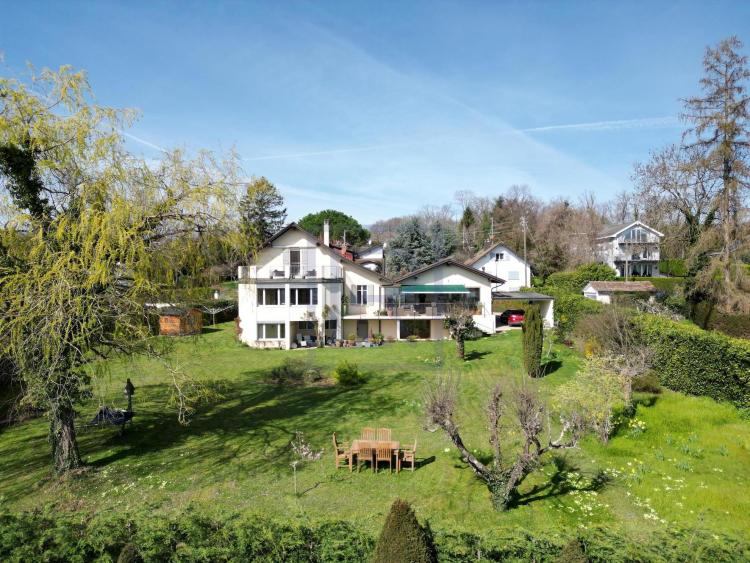 House for sale in Mies, Switzerland
