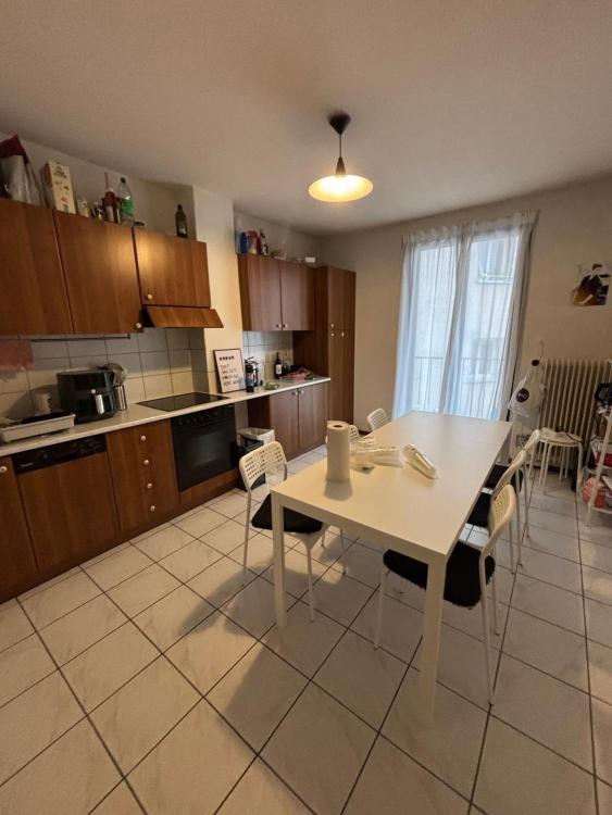 Appartement 4 pièces situé en ville