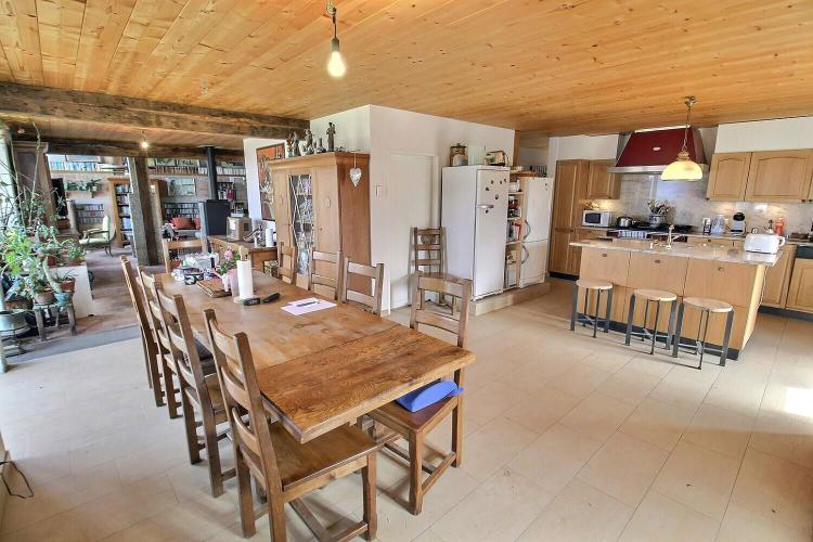 Grande maison en viager semi-occupé sans rente avec grand potentiel
