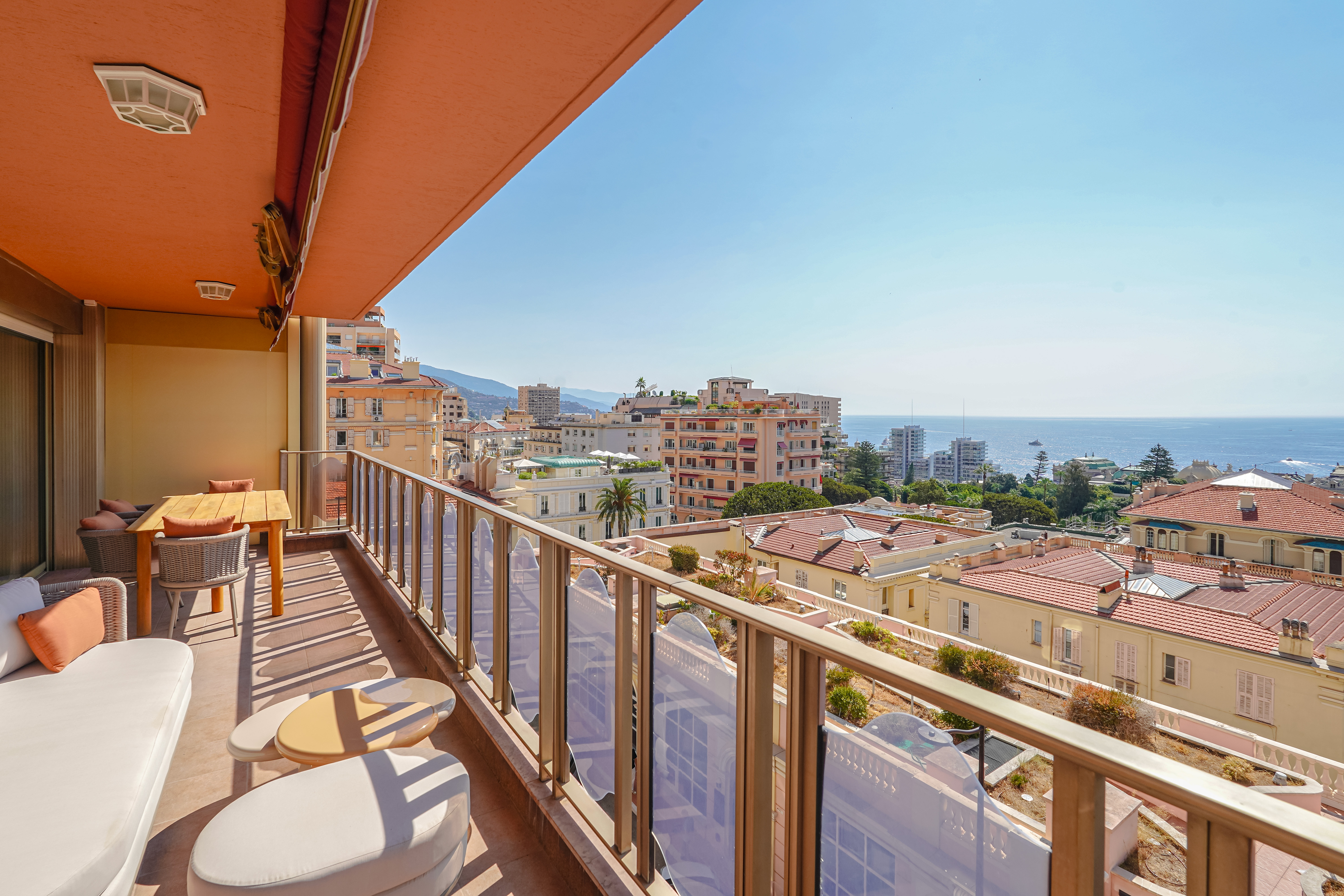 40j8o_terrasse2-riviera-palace-valeri-agency-1784132080.jpg