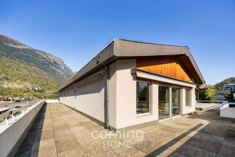Exklusive 5.5-Zimmer-Attikawohnung mit grosser Terrasse und Bergsicht in Brig-Glis