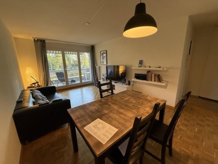 Appartement de 3.5 pièces au 1er étage avec balcon à Morges