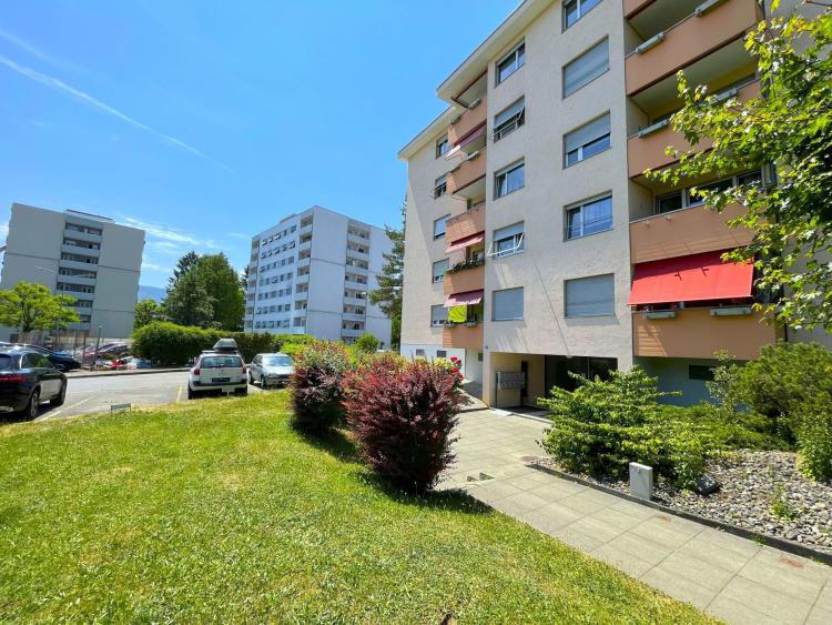 Bel appartement 3.5 pièces rénové avec vue à Delémont