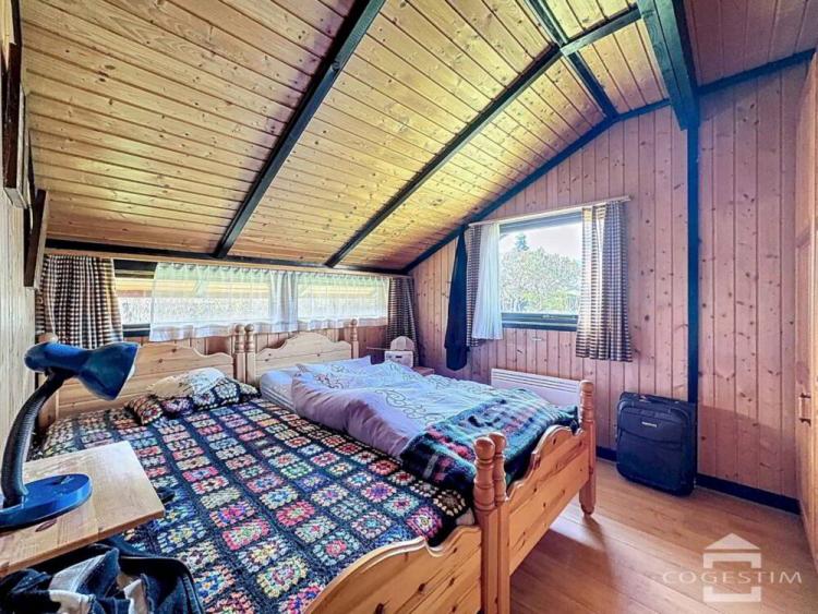 Charmant chalet avec ensoleillement optimal et cadre paisible