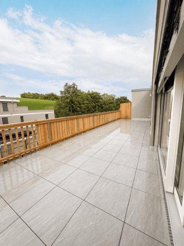 Attique de standing neuf avec terrasse panoramique et 2 suites
