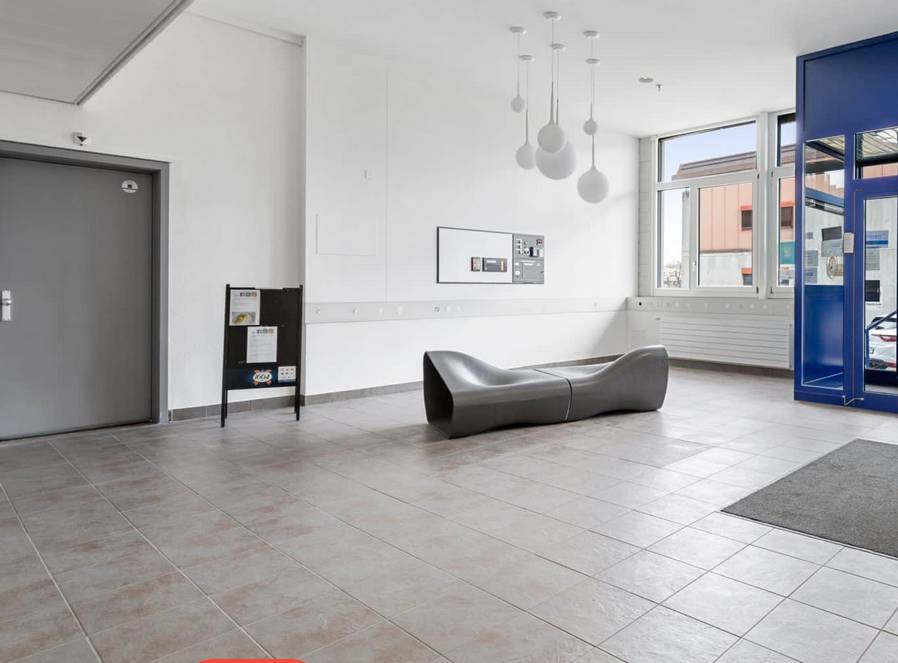 Bureau de 27m2 au 1er étage Zone FTI
