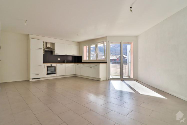 Appartement de 4 pièces à proximité des commodités et de la gare