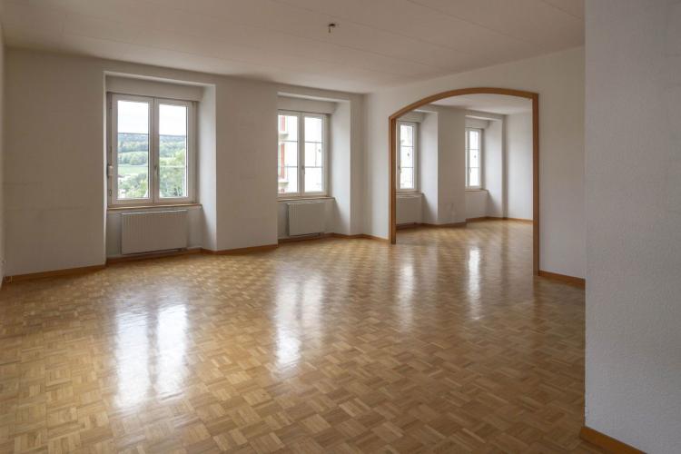 Grand-Rue 8, Les Brenets - Appartement 5 pièces au rez-de-chaussée