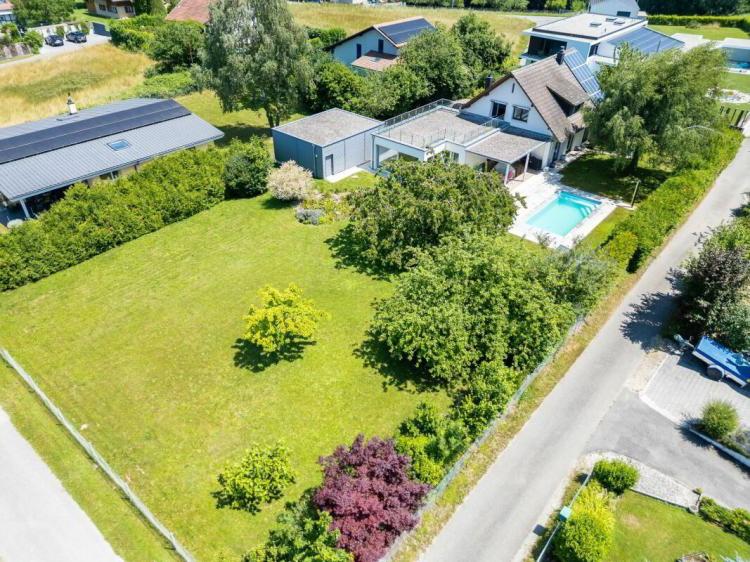 Une vue de rêve - spacieuse villa familiale face au lac de Neuchâtel