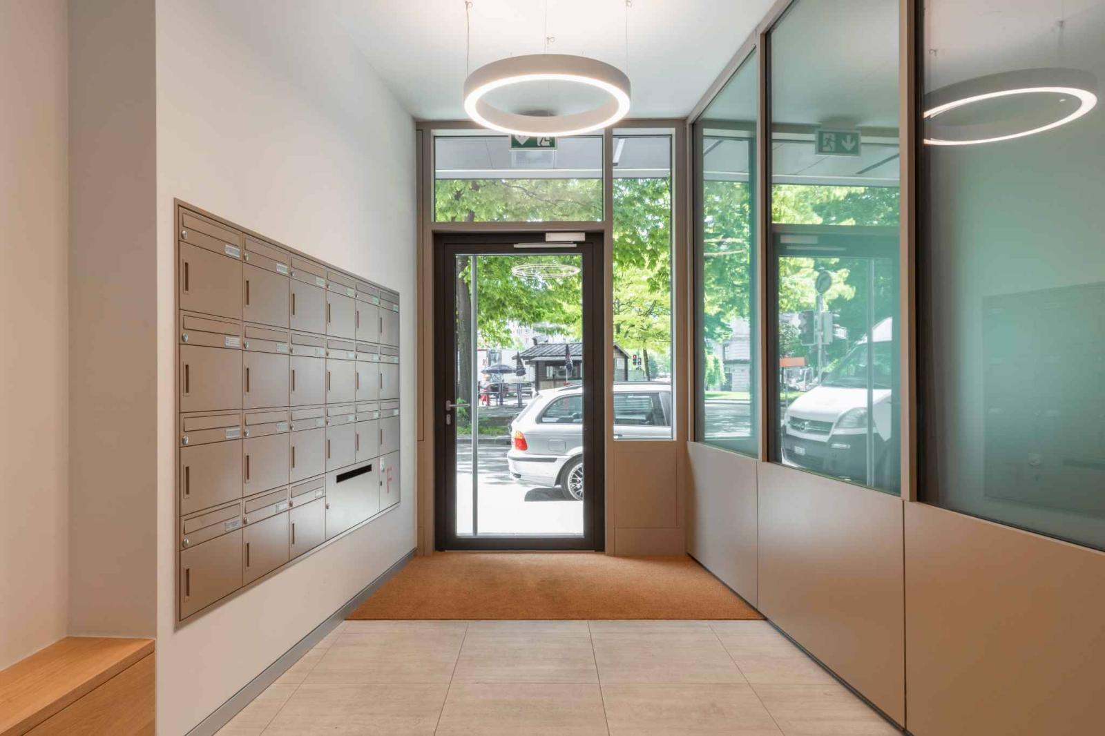 BUREAUX MODERNES IDÉALEMENT SITUÉS – ENTRE GARE CORNAVIN ET LAC