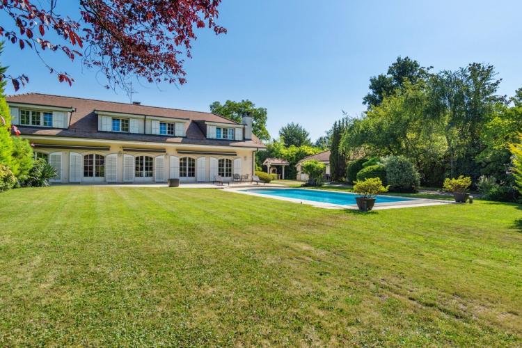 House for sale, Vessy, environnement résidentiel de villas (Veyrier, Switzerland)