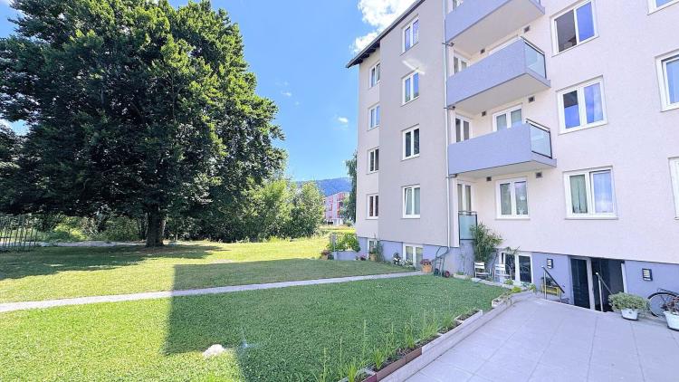 Spacieuse appartement de 3.5 pièces au calme avec balcon, place de parking et bonne accessibilité Kopie