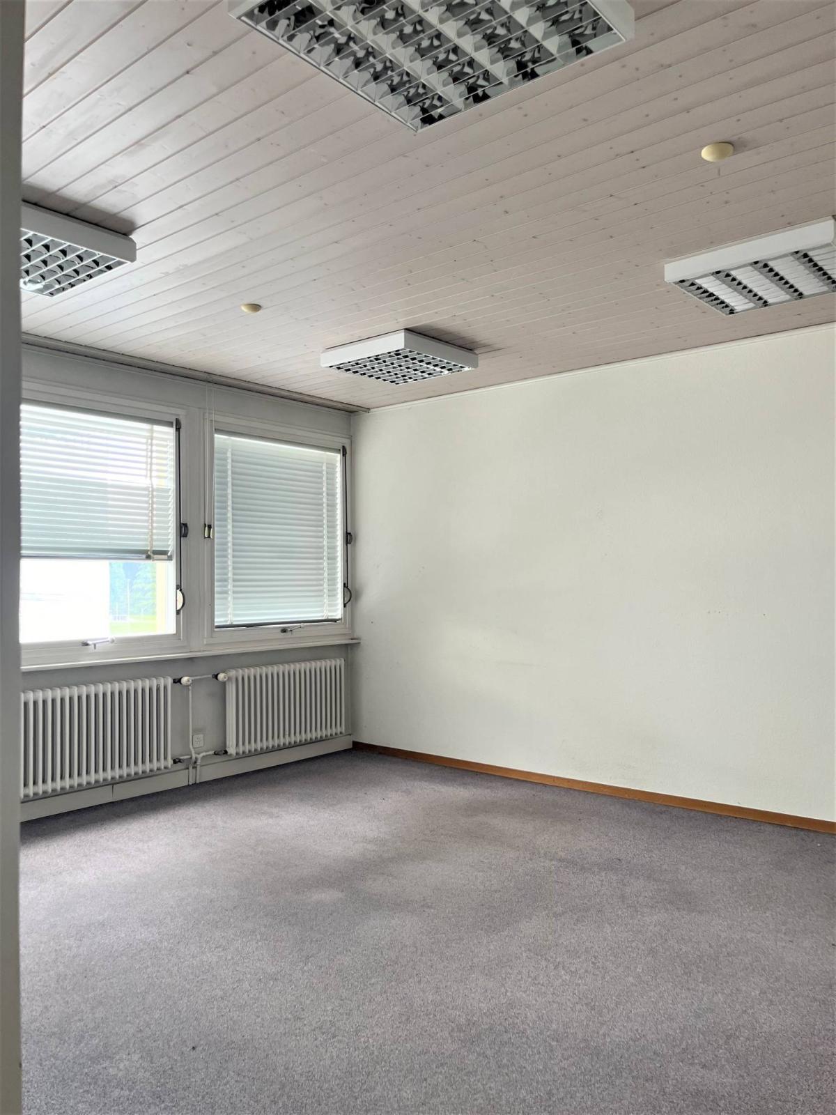 Surface très lumineuse - 305m2 bureaux
