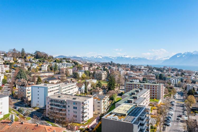 Appartement 4.5 pièces avec balcon et vue panoramique sur le lac