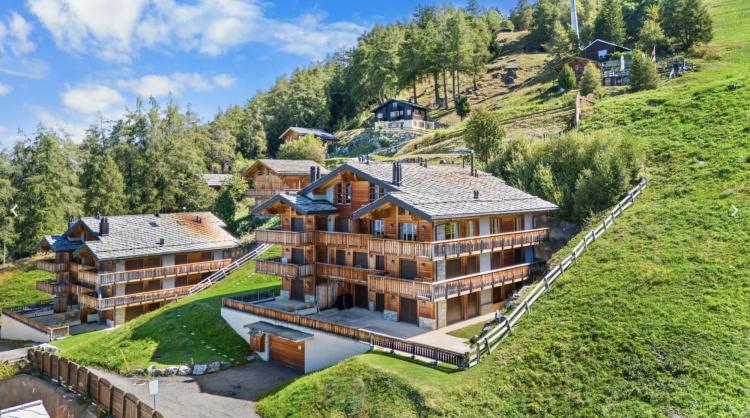 Bel appartement ski in ski out de 4.5 pièces avec vue imprenable sur l