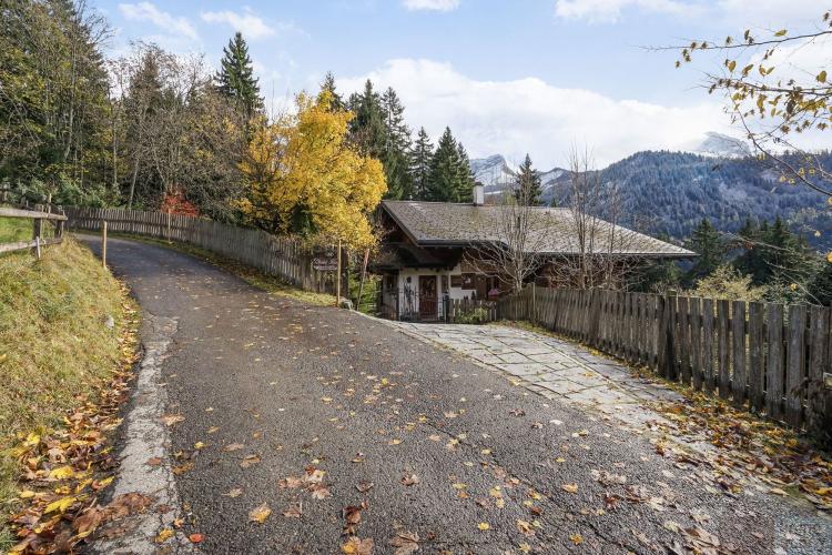 Chalet Rose : Tranquillité et Nature à La Barboleuse
