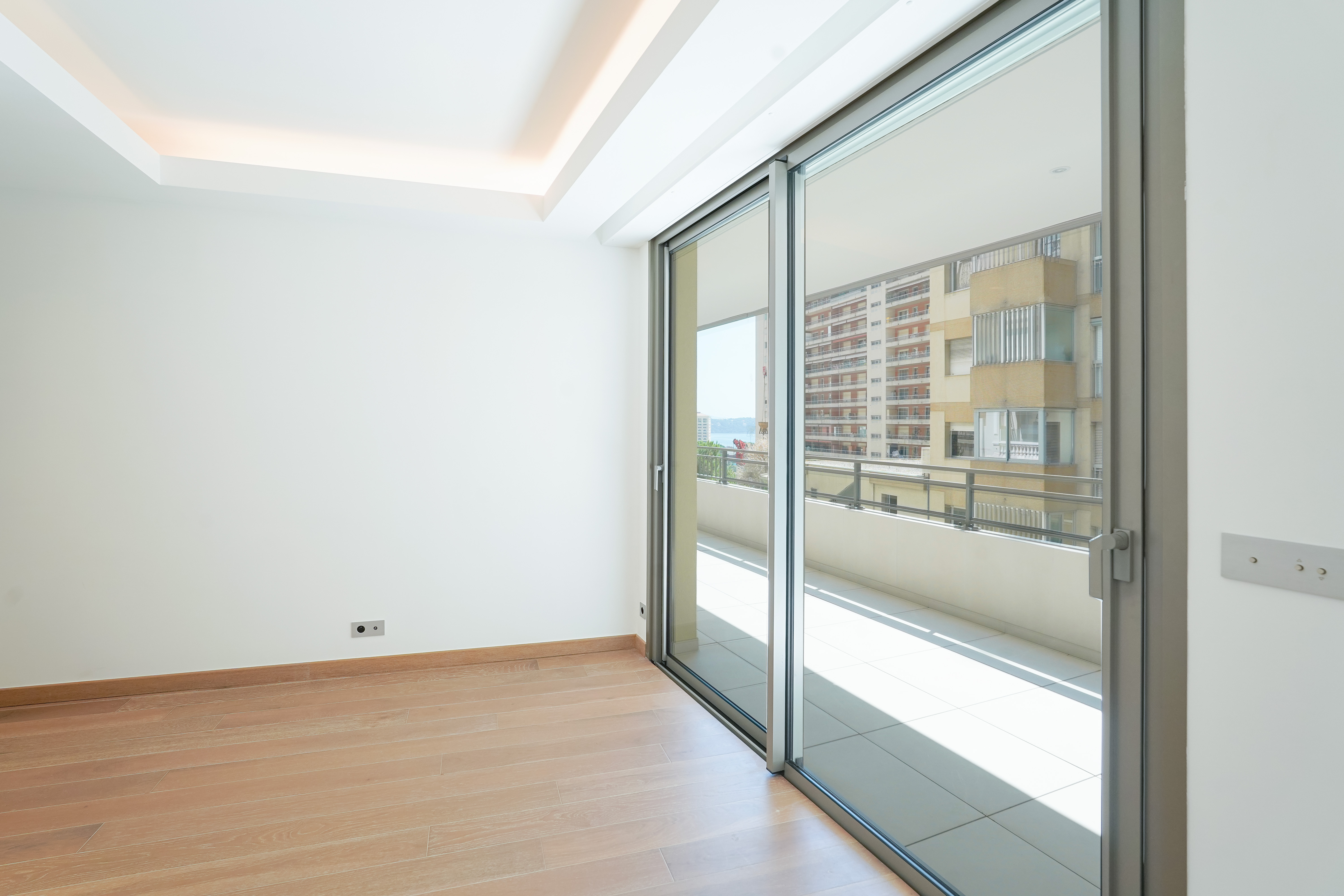 7hTCy_chambre-2bis-villa-ariane-barnes-valeri-agency-monaco-1783691300.jpg