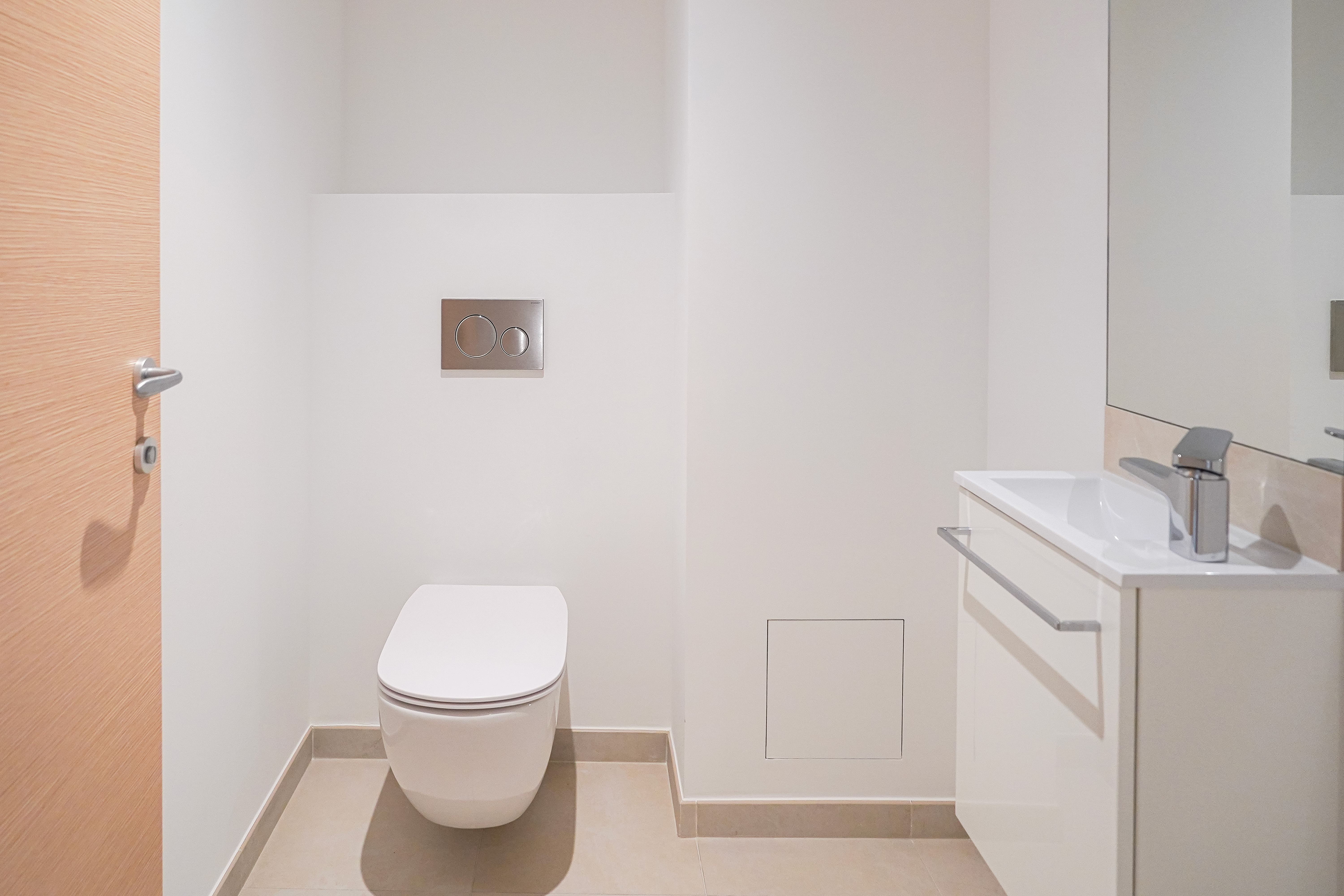 7LDFF_wc-invite-s-valeri-agency-barnes-monaco-1781881057.jpg