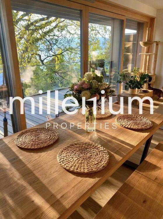 Magnifique duplex neuf vue lac