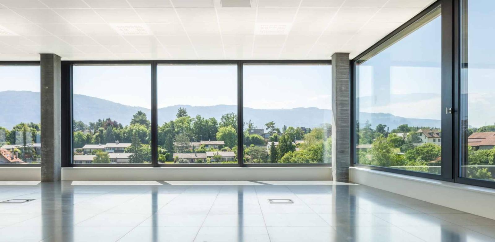 Magnifiques surfaces de bureaux 495m2 - Zone industrielle de PLO