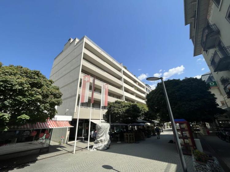 Attraktives Büro-/Praxiszimmer im Zentrum von Visp - sofort startklar