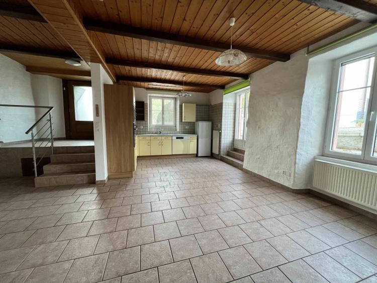Lot de deux appartements de 3,5 pièces et un studio avec garage