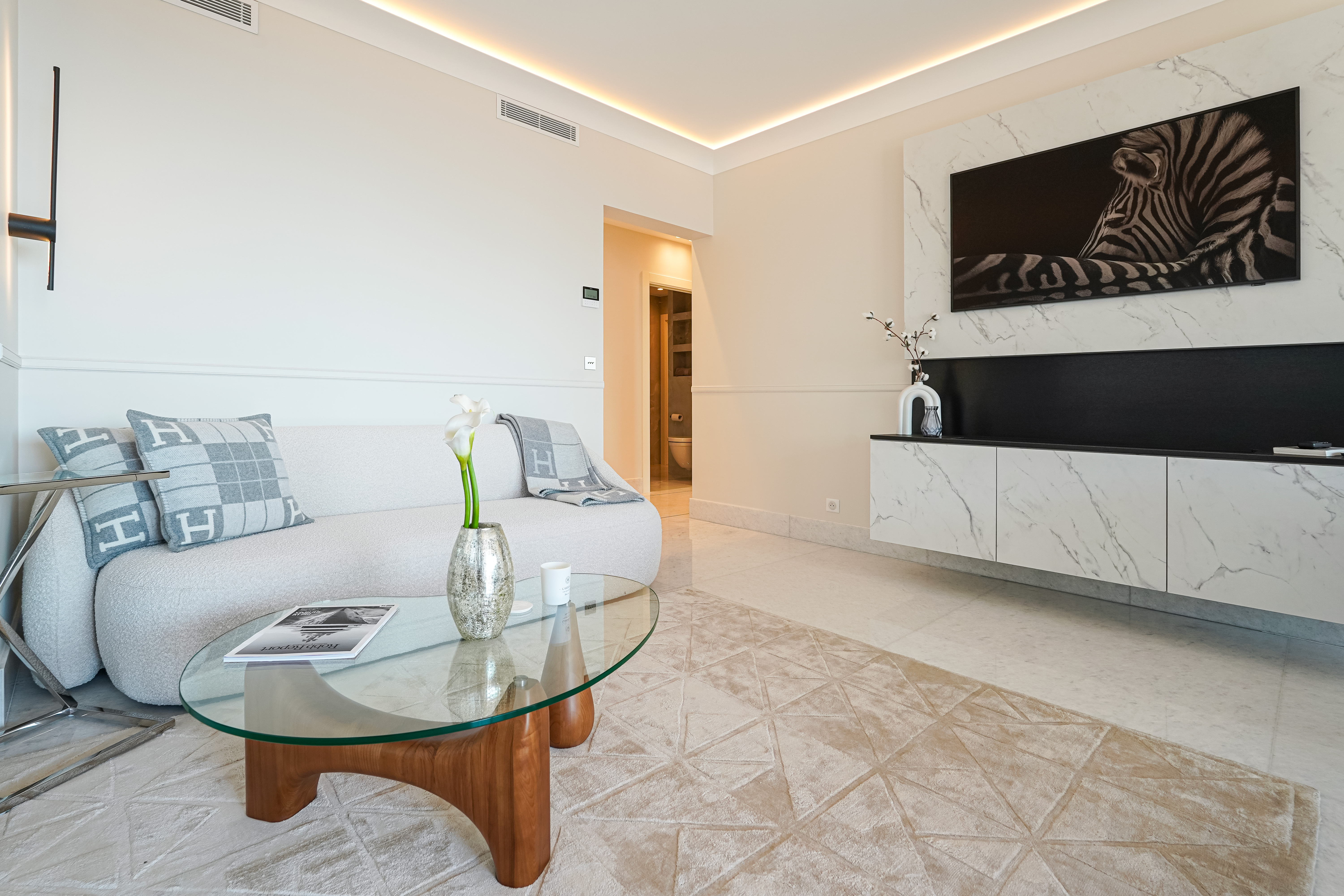 8psXg_canape-riviera-palace-valeri-agency-1784132042.jpg