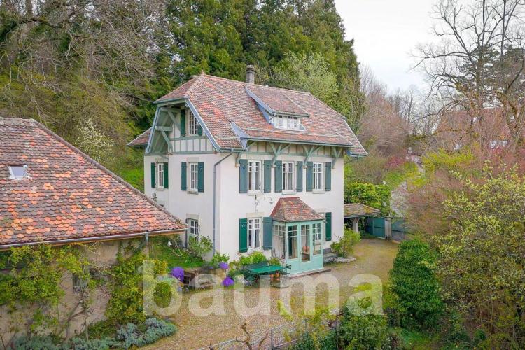 House for sale in Essertines-sur-Rolle, Switzerland