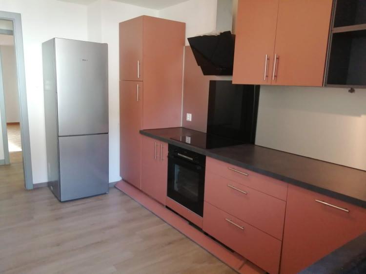 Vier-Zimmer-Wohnung mit Balkon